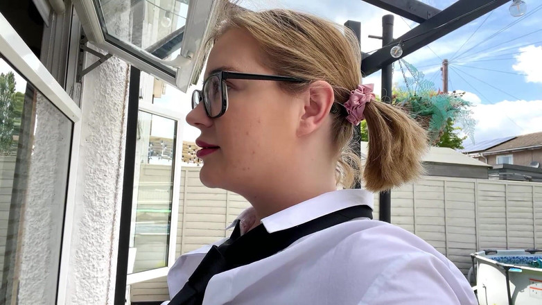 JessieHH: Мачуха спіймала зведених братів і сестер, які експериментують після коледжу