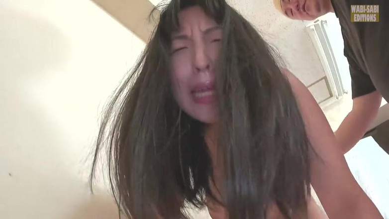 Wabi-Sabi Editions: Găsit online. o soție de 38 de ani, cupa J, nimeni...