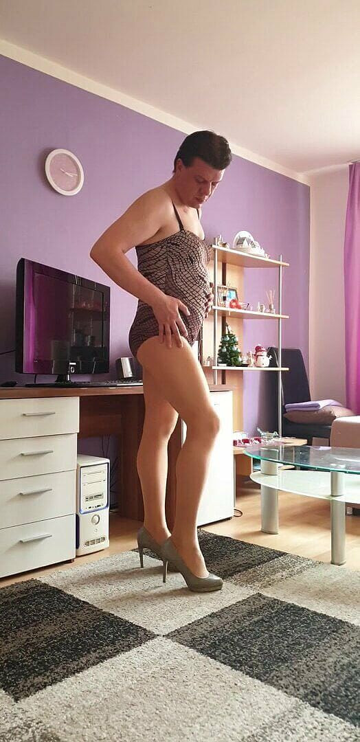 PetraNylon: Petranylon in costume da bagno