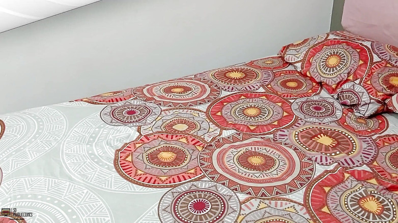 Vayolet: Demi-frère, aujourd’hui, je veux baiser avec toi, viens ! - Porno en...