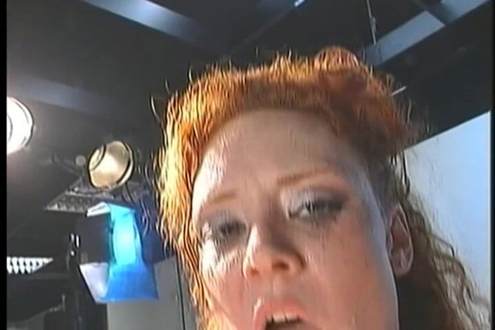 Mindful please XXX: Nadržená gangbang párty s publikem