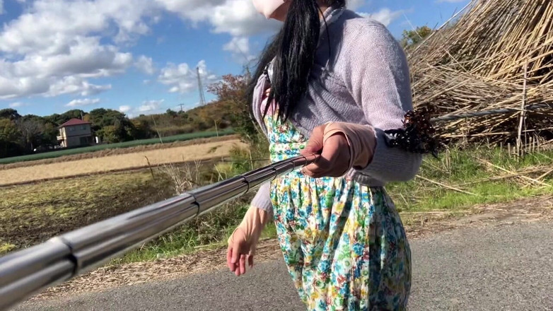 megu2002: 자기 훈련 No26 소변 노출 걷기