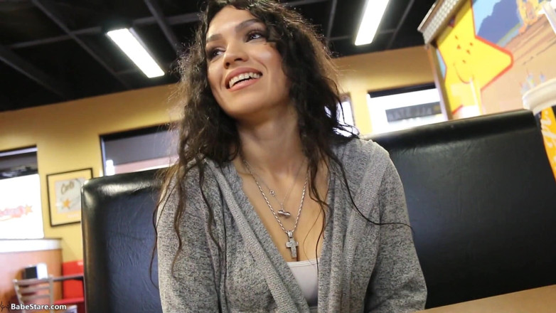 Babe Stare: A Hot Burger Date with Tia!
