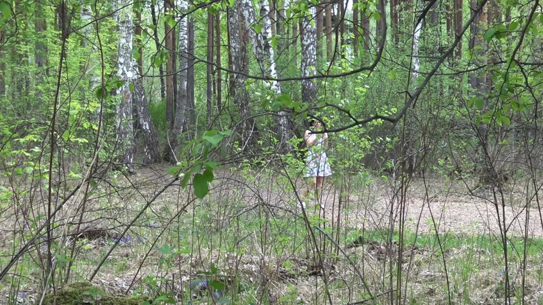 KristinaSlut: Flashing My Pussy in the Woods
