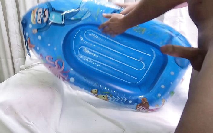 Inflatable Lovers: 操充气船