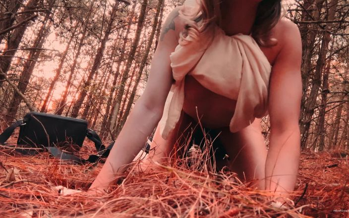 Homegrown Video: Follando a Scarlett en el bosque