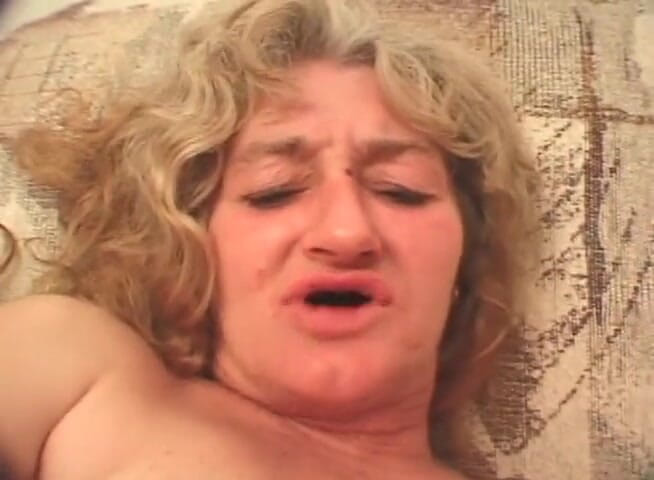 Gilfy Pleasure: This granny is a whore