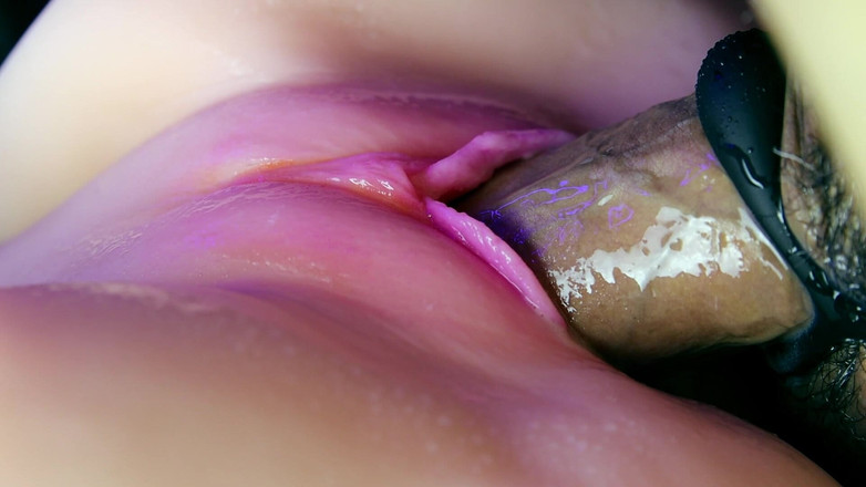 SEXY_GUYBEST: रसदार चूत क्लोज-अप बड़े लंड से वीर्य के एक हिस्से को अवशोषित करती है और रगड़ती है!