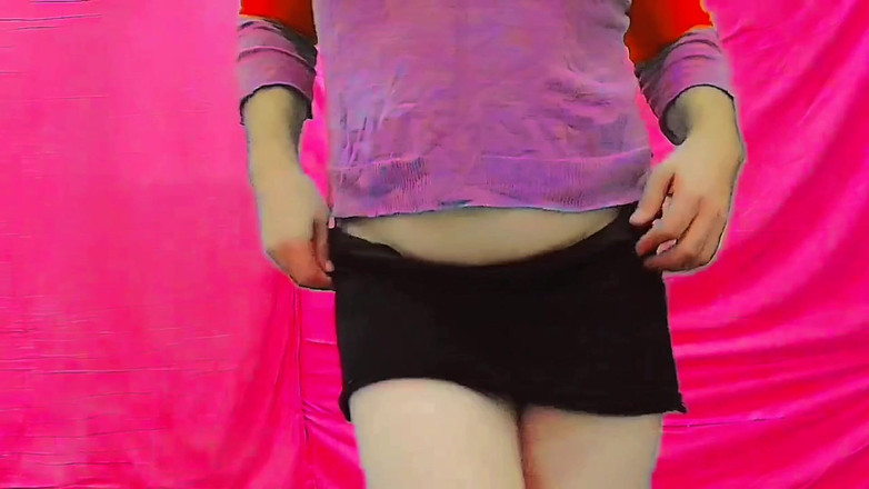 Kitty_Cross: Suave feminina Femboy esticando as pernas em roupa de ioga