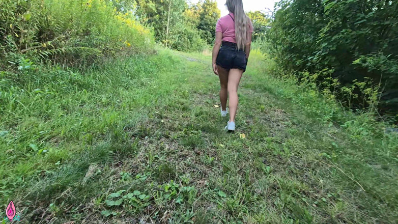 Litclit69: Piękny tajemniczy nieznajomy został zerżnięty w lesie (POV)