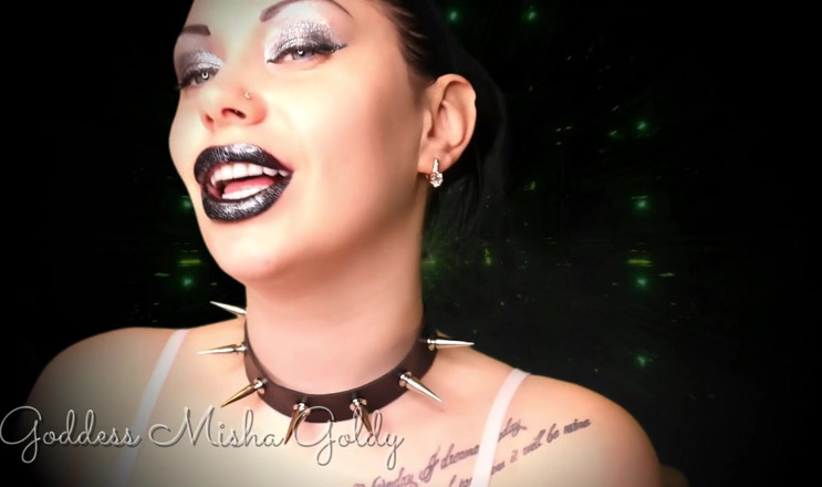 Goddess Misha Goldy: Ești atât de norocos că te-am lăsat să te venerezi și...
