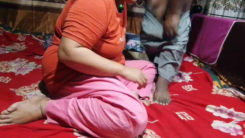 Nura443: Švagr přinutil svou švagrovou pracovat a ošukal ji.