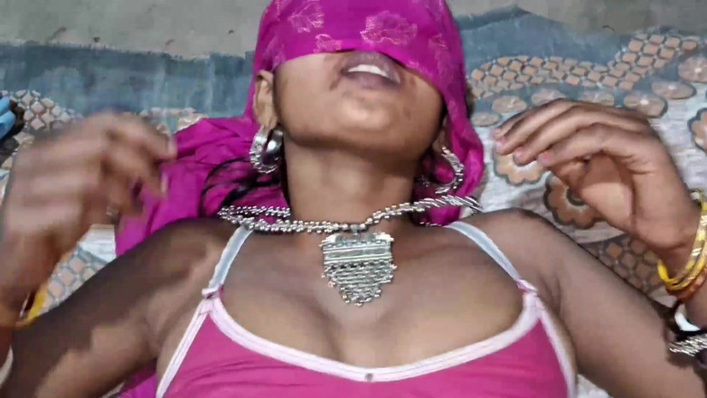 Desigol99: Il mio capo mi ha trasformato in una cagna e...