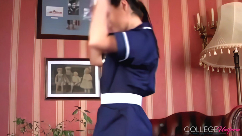 College Uniform: Assistenza privata dell'amato jana mrázková