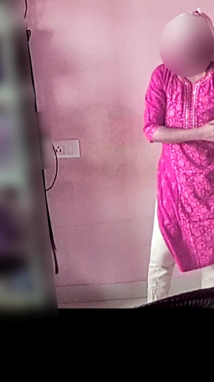 Black & white desicat: Indiana infiel sexy corpo dona de casa tentando-me com vestido...