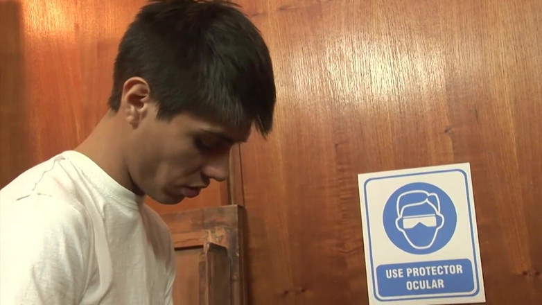 Gay 4 Pleasure: Construction worker fucks instead of work