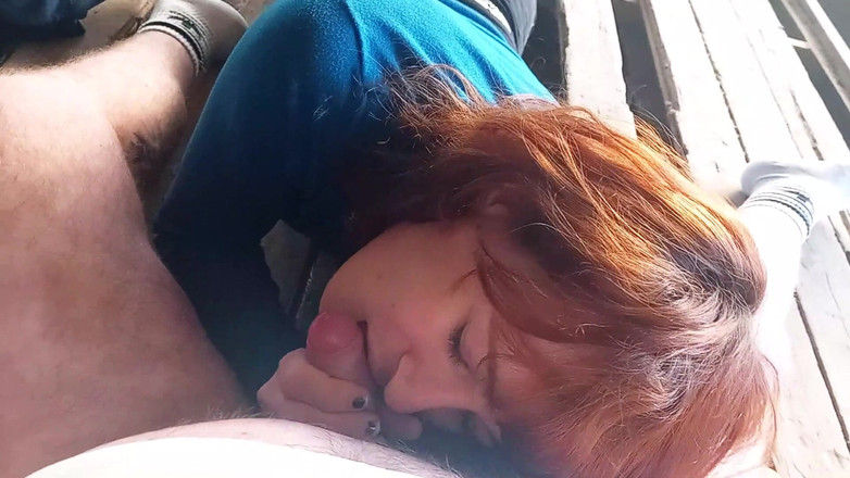 RedLili: Starší chlap šuká malou transgirl cutie