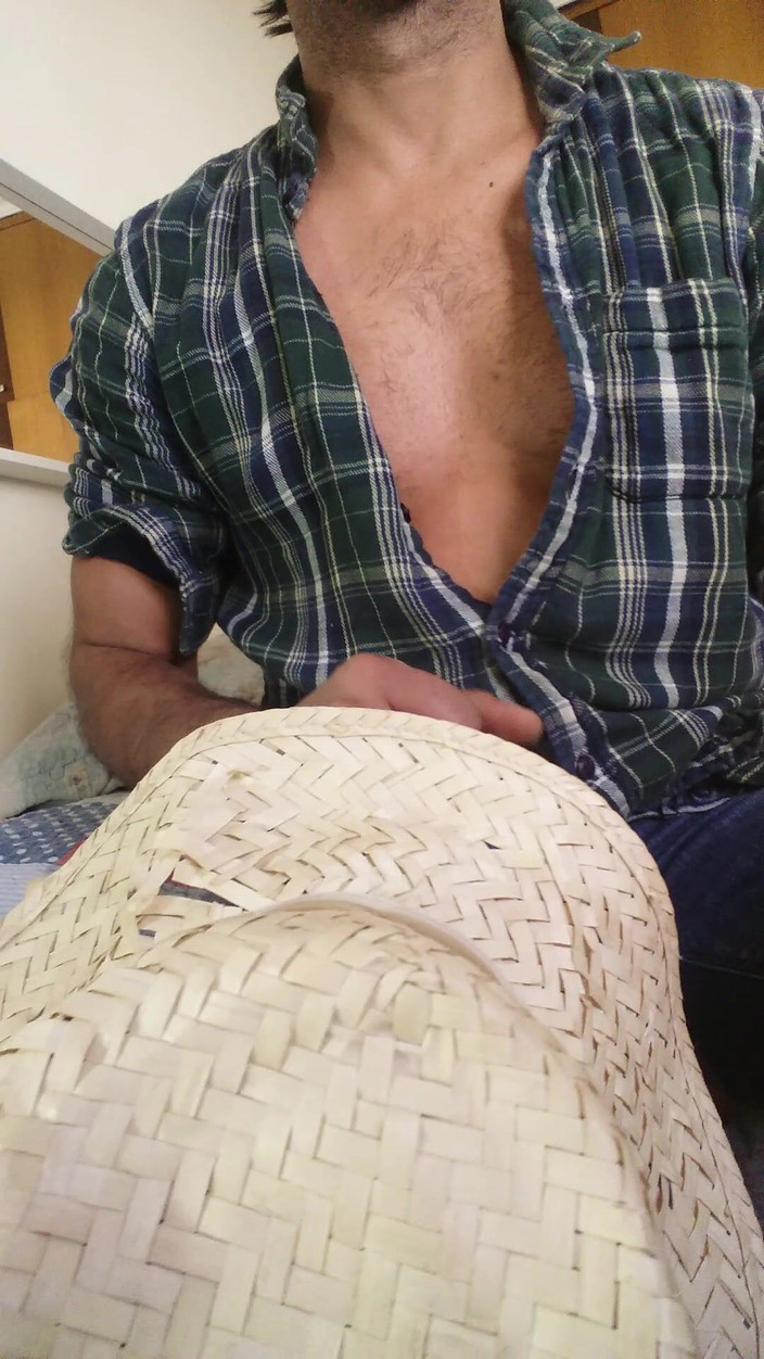 Boy top Amador: Destroying all my clothes so horny