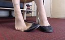 TLC 1992: Pantyhose Ballet Flats Shoeplay