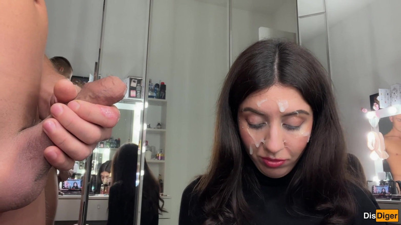Dis Diger: Ruined Makeup Cum on Face - Public Cumwalk on Street Fur...