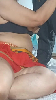 Hot Desi Indian Couple Full Nude Hardcore Sex in Tha Room