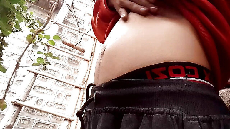 Gangbang straight: 乳白色小便在我的鸡巴里