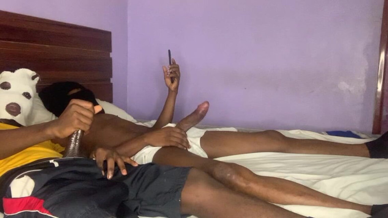 Mokobtm: Saya mengongkeknya seperti saya memiliki batang