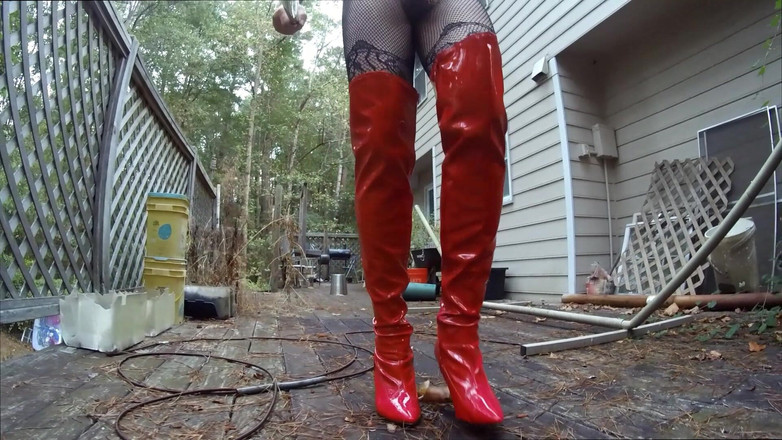 Jon Screcrow: Jon Scarecrow玩弄他的大假奶子合集