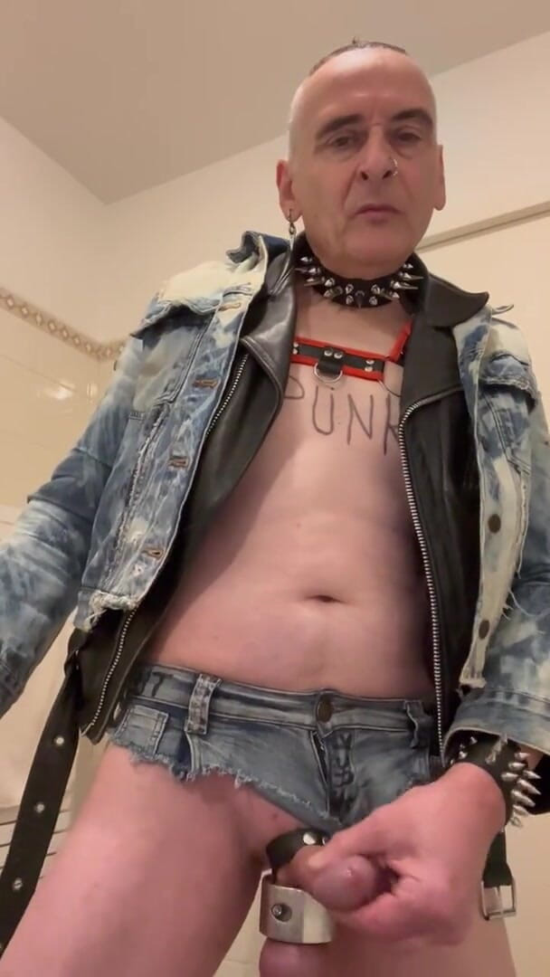 Jeansaddict: 펑크 게이