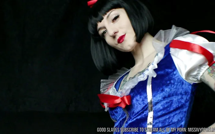 Miss Ivy Ophelia: Snow White Poison Apple Mindfuck Control