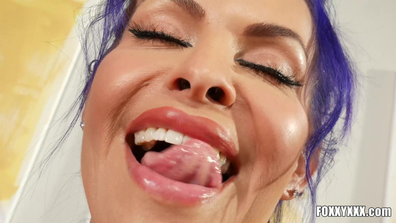 TransErotica: Foxxy in Furs