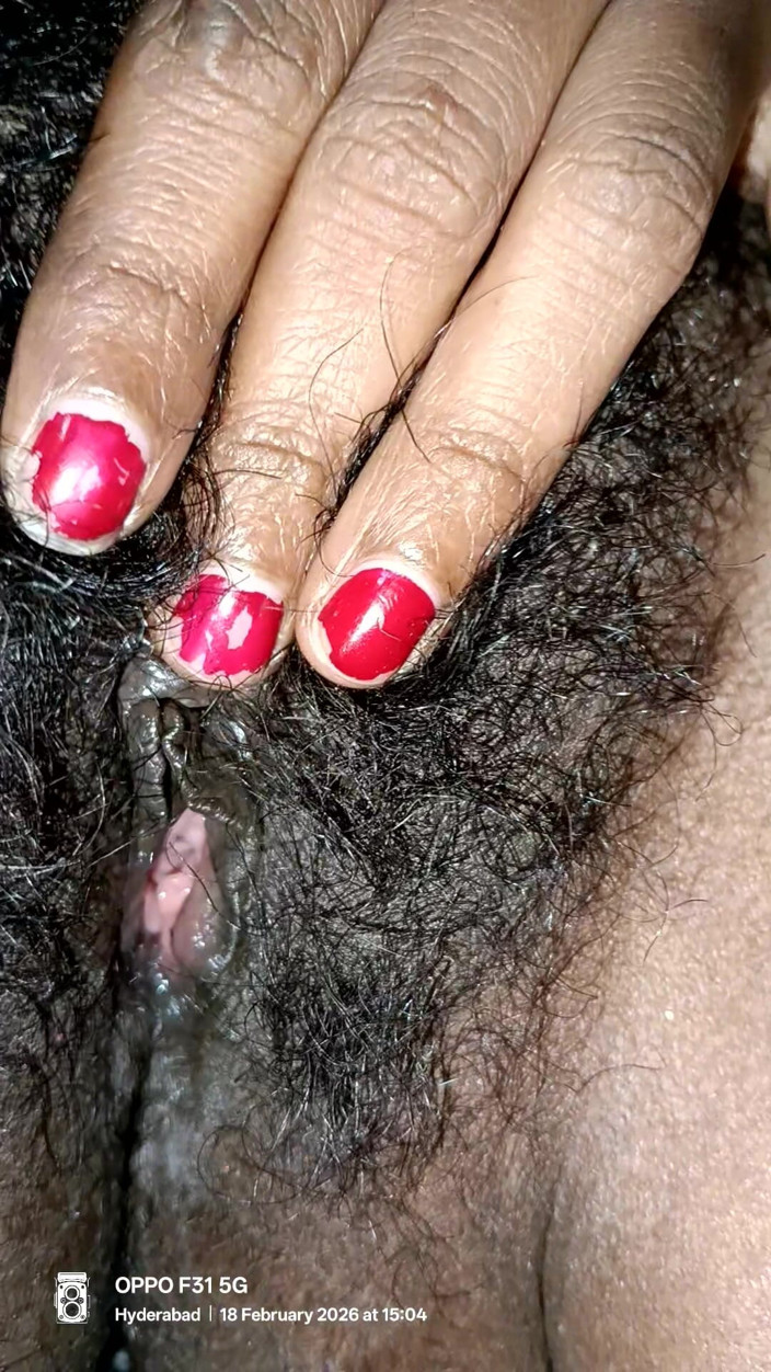 Wigglybay0: Veja minha buceta cremosa e molhada