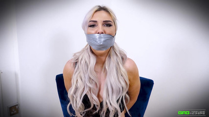 Gag Attack: Roxee - băng pvc bịt miệng