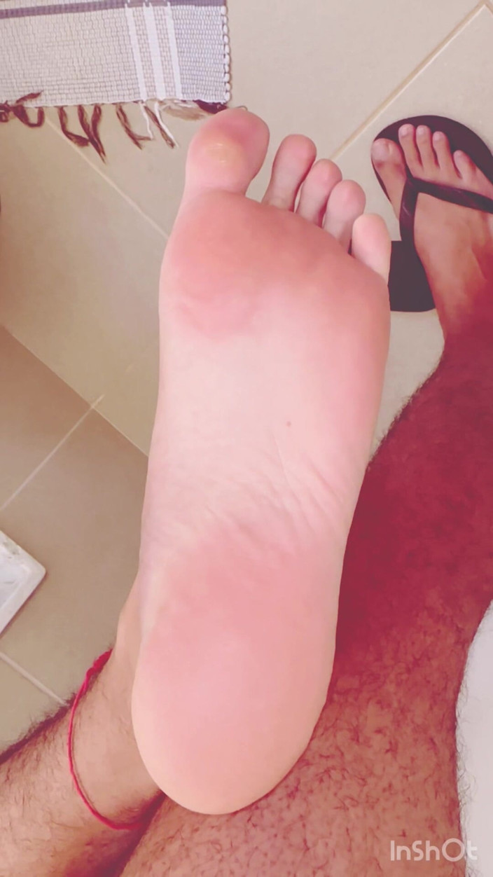 Boy feet: Uncut Dick and Cheese and Soft Boy Feet