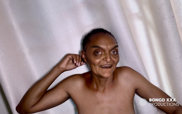 BongoXXX: Ho Scopato Mia Nonna Nel Culo Così Forte, Mi Ha...