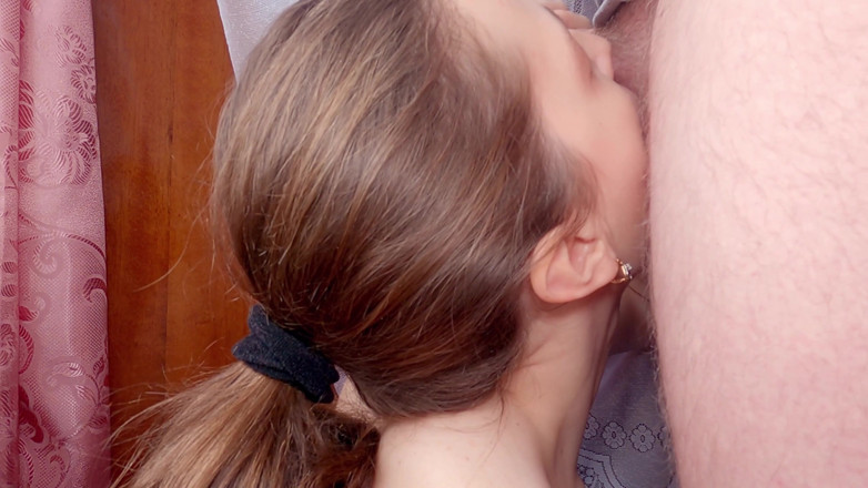 Love_Adventures: La fidanzata con le tette piccole viene succhiata dalla finestra!