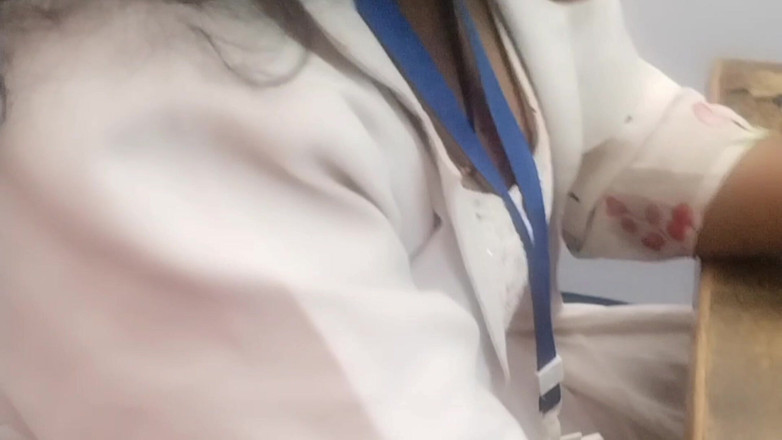 Mannirkuok: Desi indický doktor sex v nemocnici