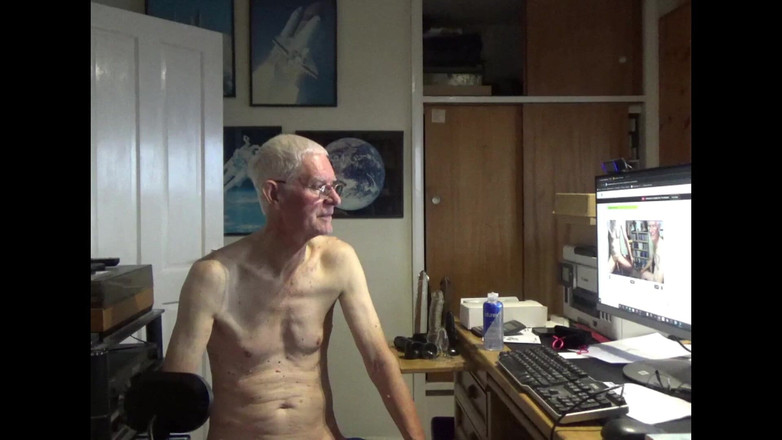 bigears: Zobrazit to nejlepší, ale kolík, hmotnost koule a výstřik