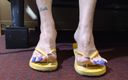 TLC 1992: Flip flop play long toenails