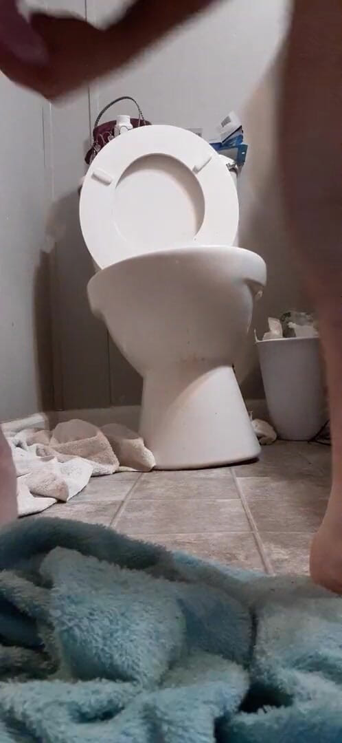 Jnut: Bathroom jockstrap