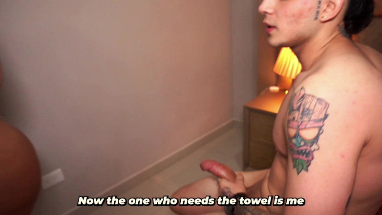 BigJackson: Moje Nevlastní Máma Mě Nutí Ji Šukat V Posteli