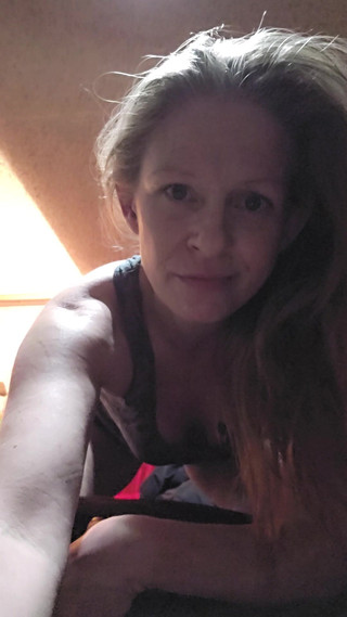 Sassy Manic: あなたの甘いもののためのただのいじめ