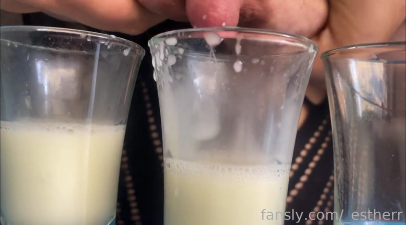 Esther Mommy: Filling Three Glasses with Fresh Breast Milk From My Full...
