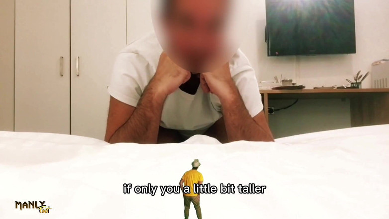 Manlyfoot: Problémy s drobným mužem - Velká obří spolubydlící - Přistižena při plížení -...