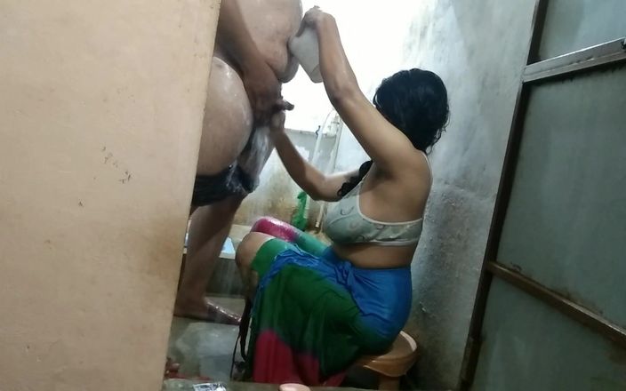 Gulaab: Doccia calda chudai sesso da camera man