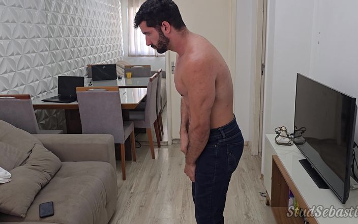 Stud Sebastian solo: Hipnose por chamada para striptease e adoração