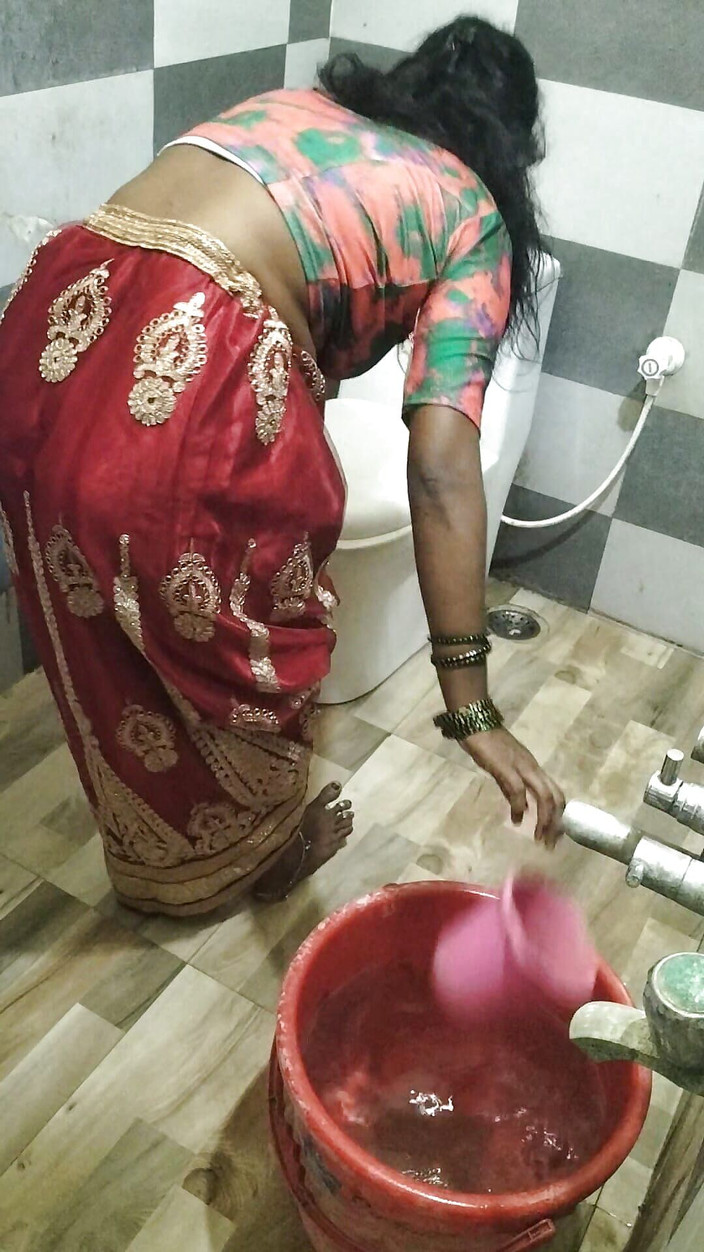 Funny couple porn studio: 泰米尔人妻完成性爱