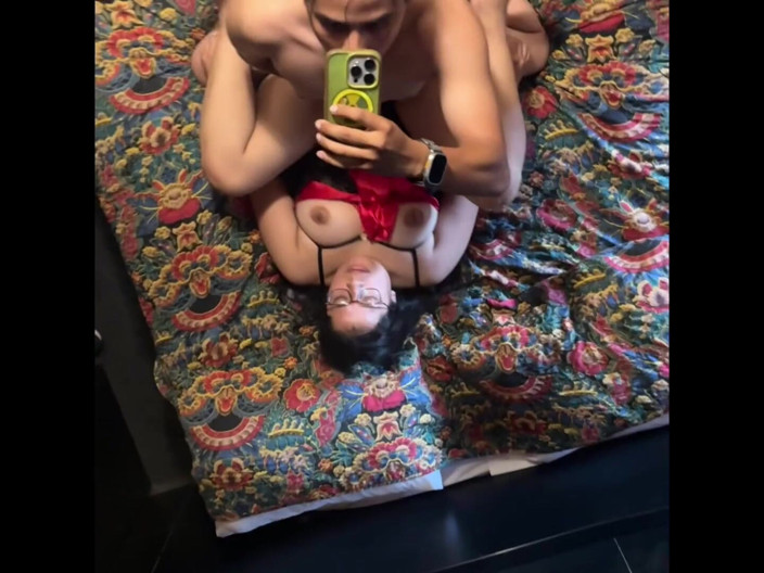 Dirtylatina: Macocha jęczy namiętnie
