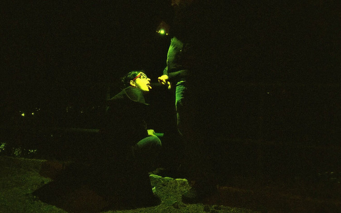 Toilet Mommy: 另一个很好的例子，阴户会为男性的关注和验证做些什么