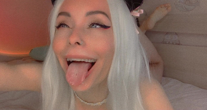 Dirty slut 666: Leite no rosto ahegao